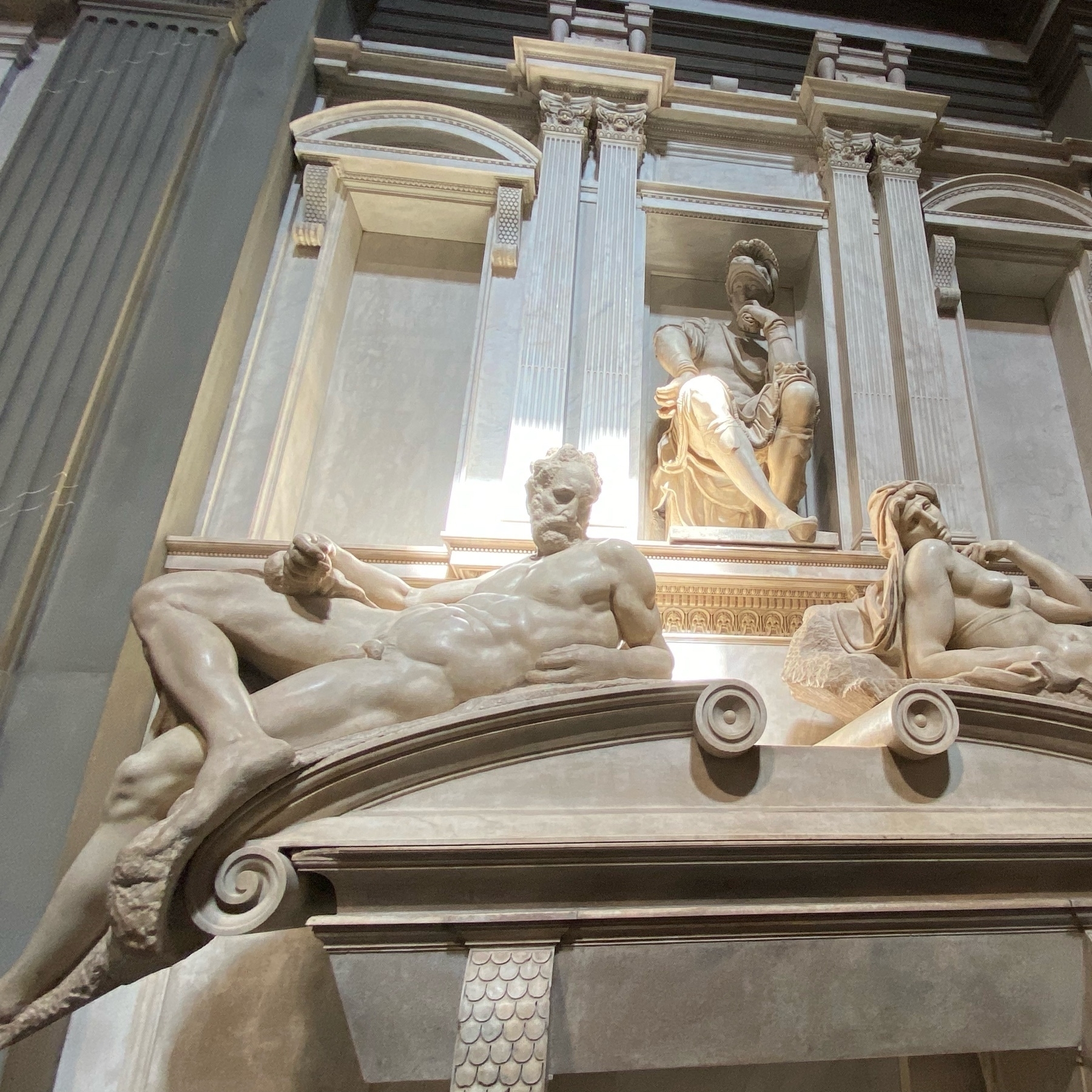 medici chapel, sculptures by Michaelangelo